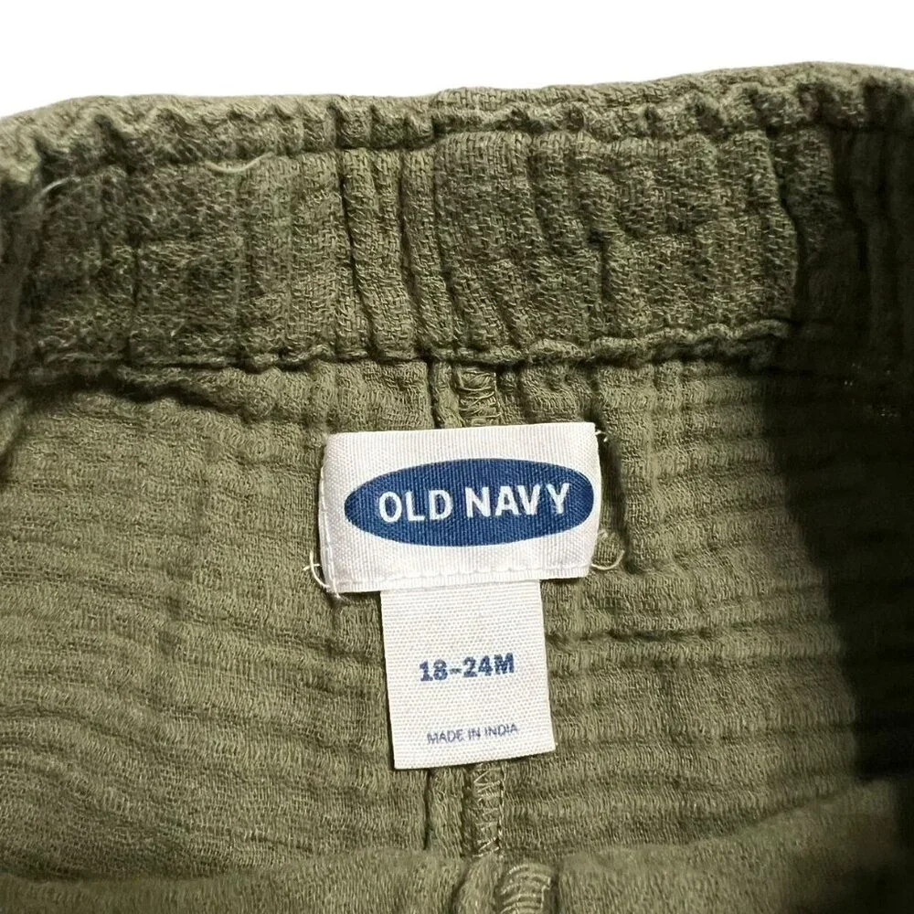 Old Navy feature style